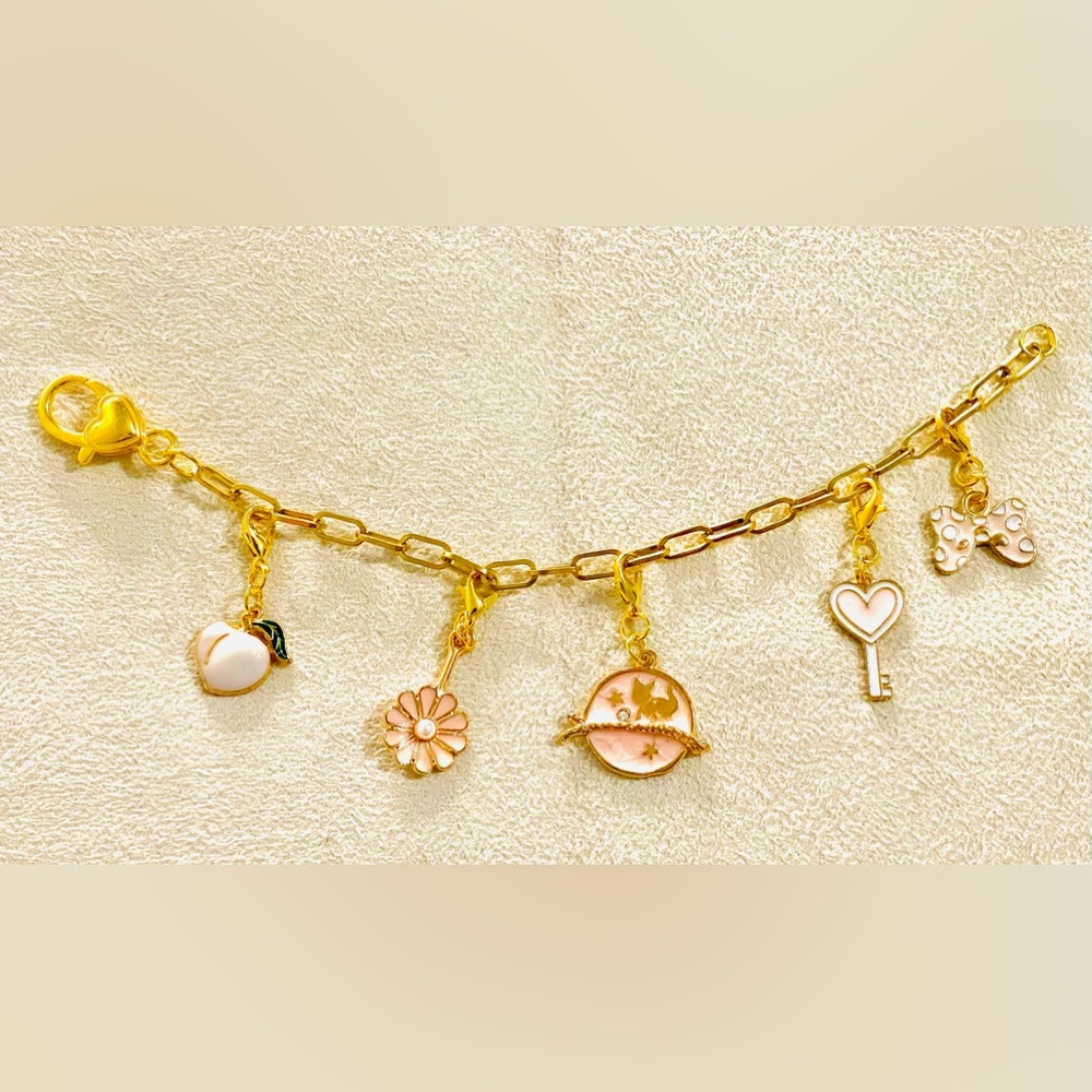 NWT HANDMADE BRACELET WITH CHARMS